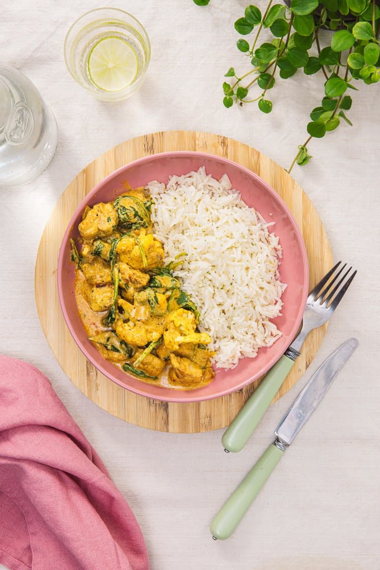 Kylling korma med spinat, blomkål og krydderris