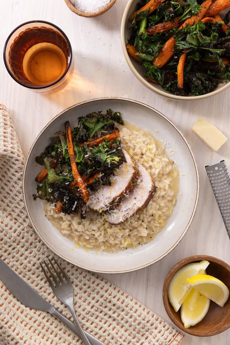 Krydderstekt svinefilet med sitronrisotto og bakte gulrøtter